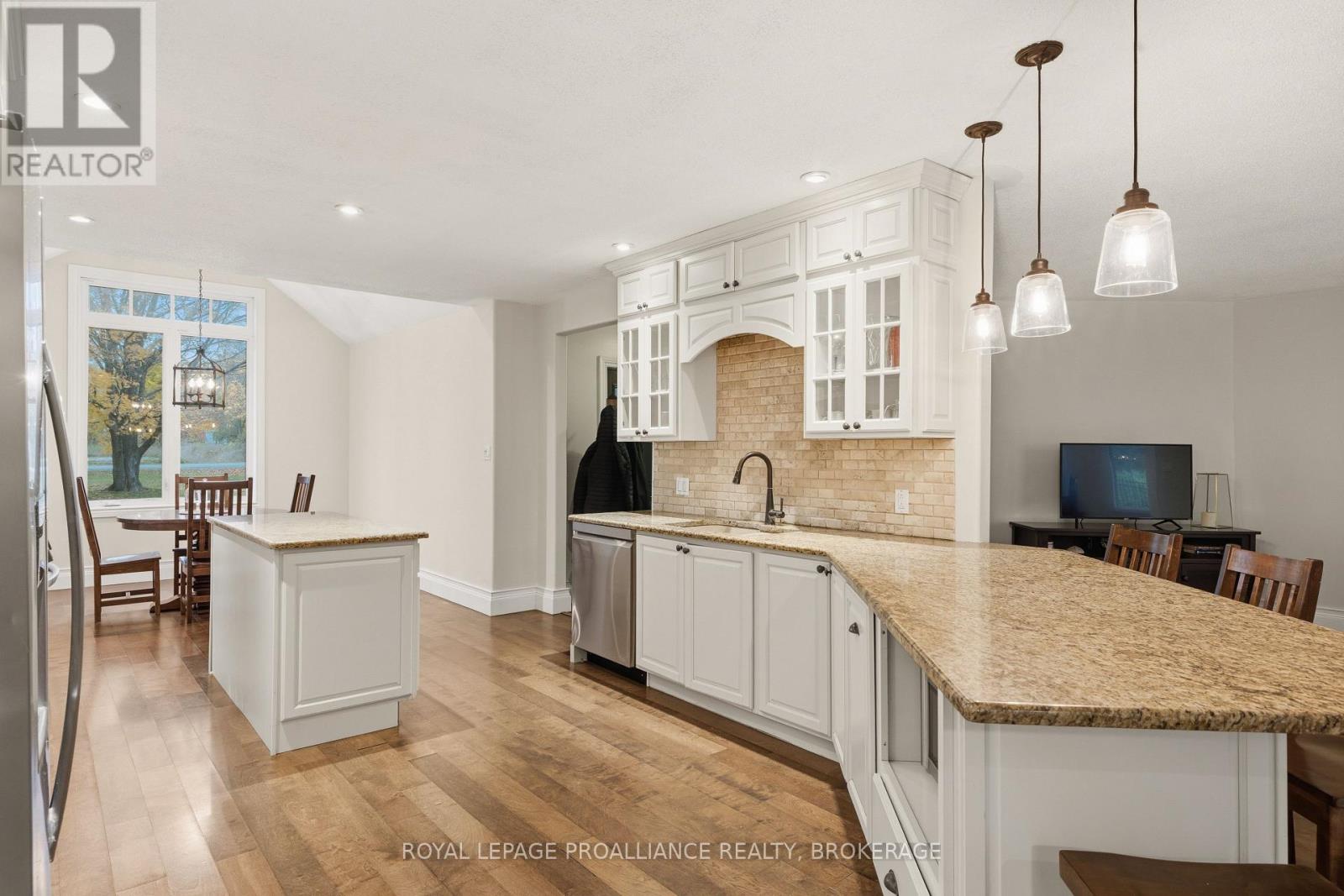 5403 Holmes Road — photo 12