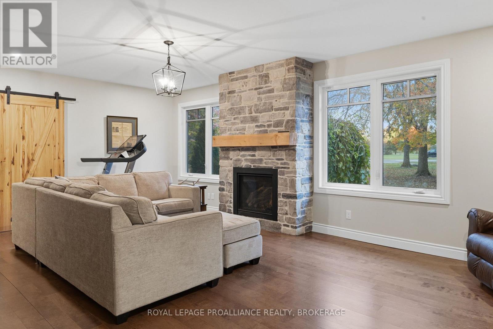 5403 HOLMES ROAD - 30