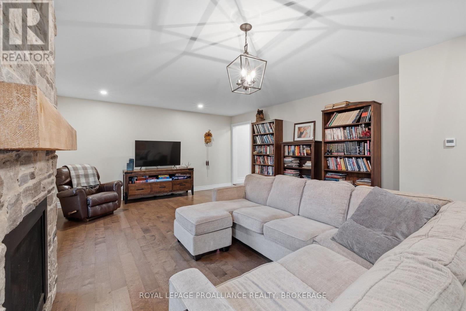 5403 Holmes Road — photo 31