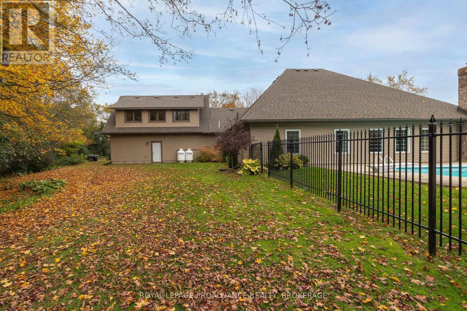 5403 HOLMES ROAD - 32