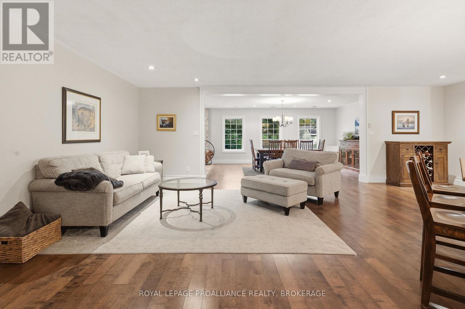 5403 HOLMES ROAD - 8