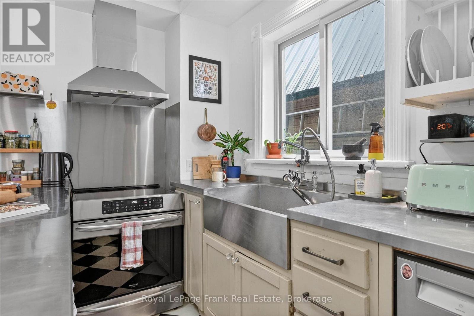 273 William Street, Peterborough, ON photo 12