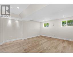 353 Dominion Street, Strathroy Caradoc, ON N7G3G9 Photo 26