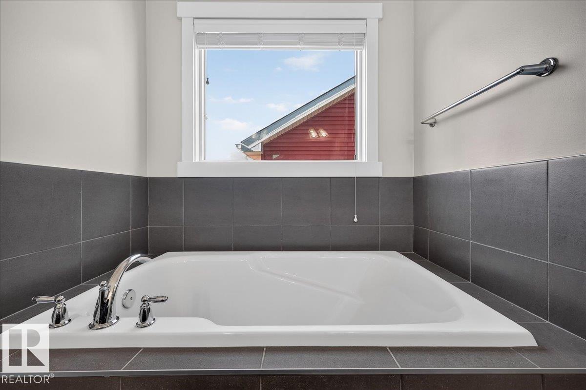 8515 19 AV SW, Edmonton — photo 26
