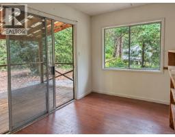 375 Decourcy Dr, Gabriola Island, BC V0R1X1 Photo 14