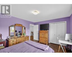 9 Bernice Drive thumbnail 23