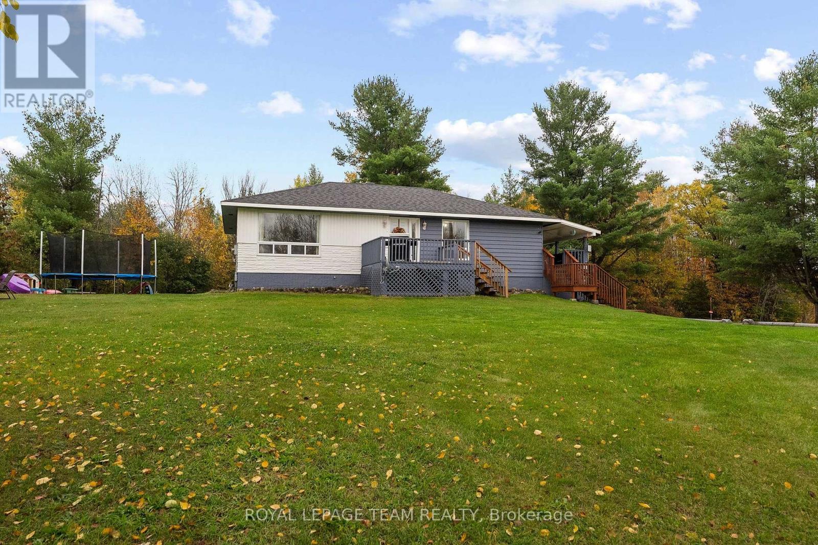 2380 Johnston Road — photo 42