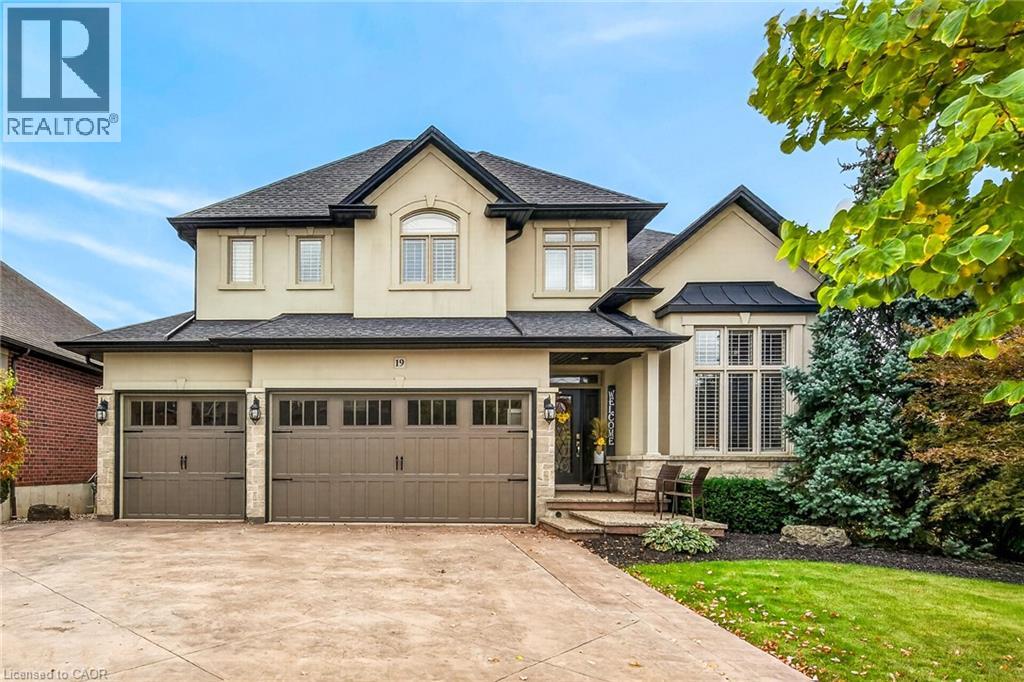 19 GRETI Drive, Hamilton — photo 3
