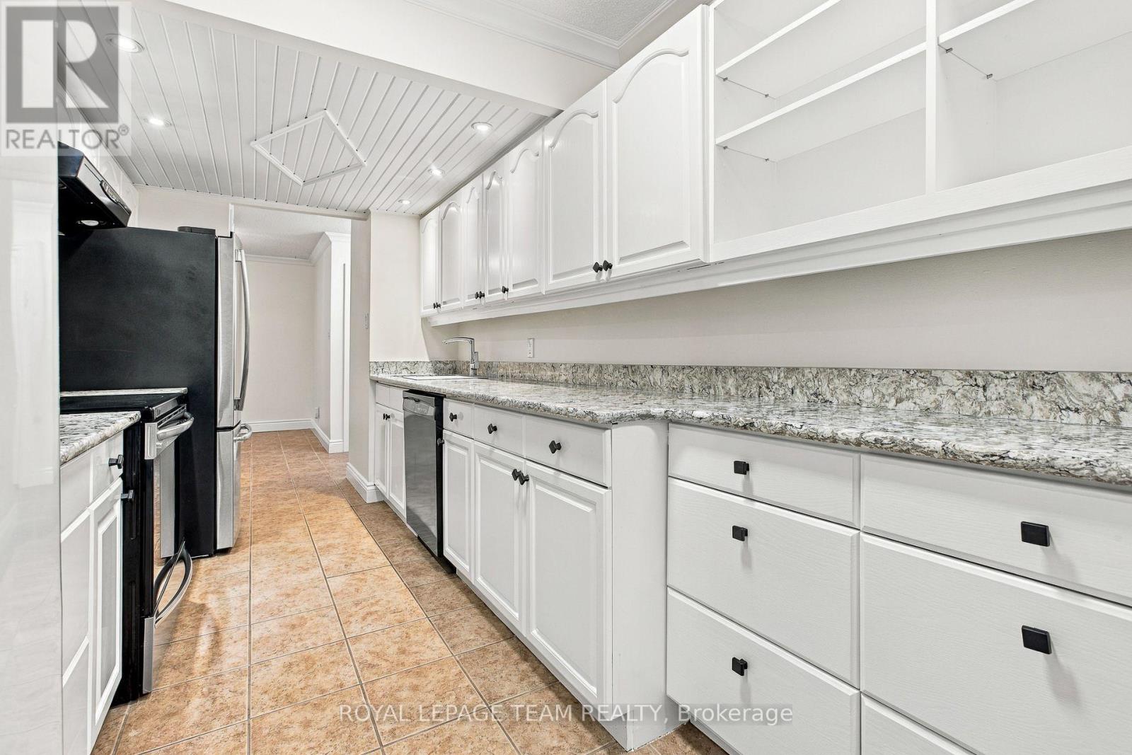 60 Mcleod Street — photo 22