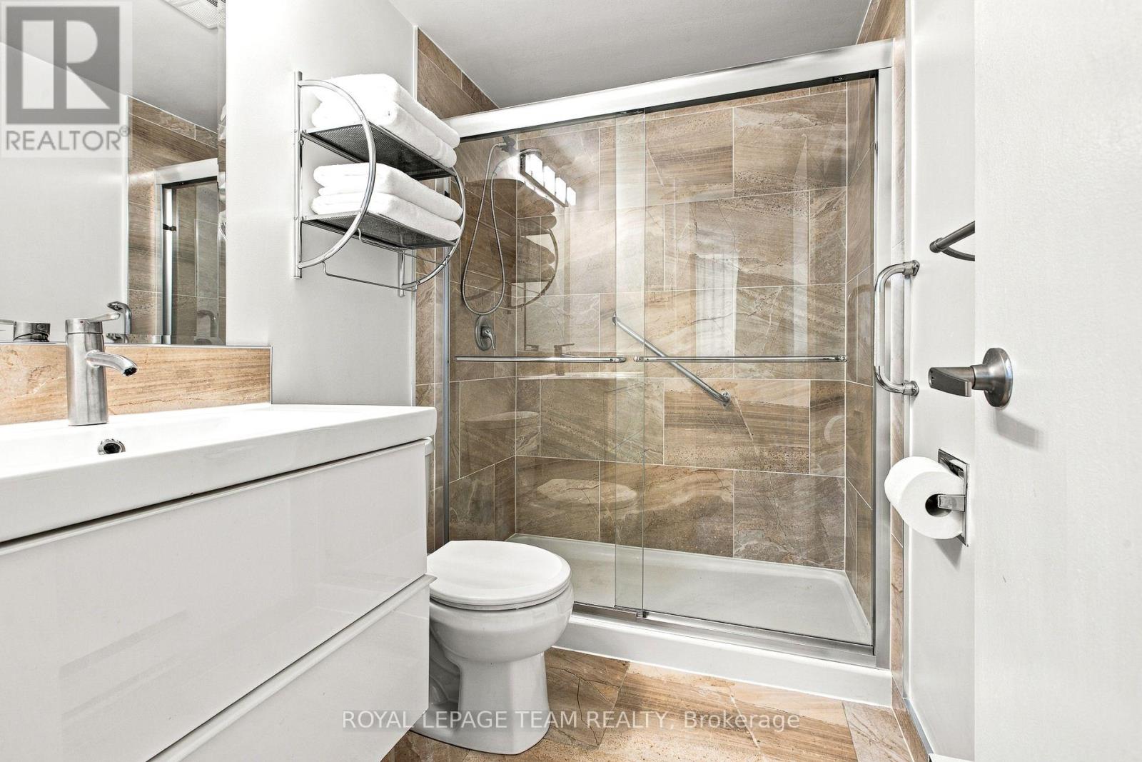 60 Mcleod Street — photo 29