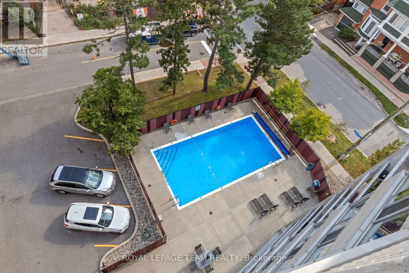 60 Mcleod Street — photo 38
