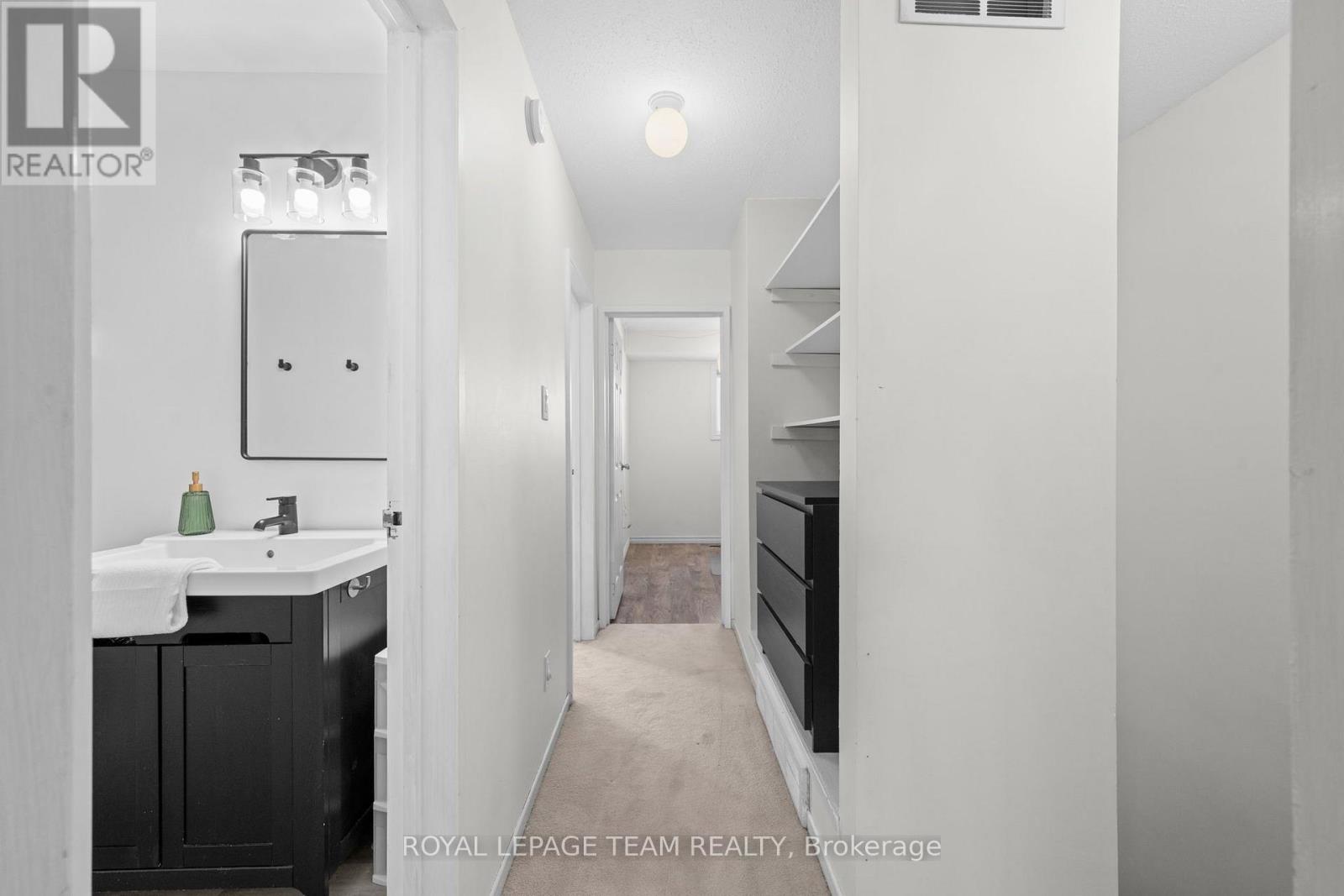 61 Mcclintock Way — photo 10
