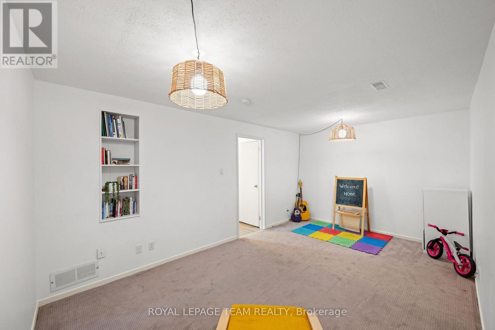 61 Mcclintock Way — photo 19