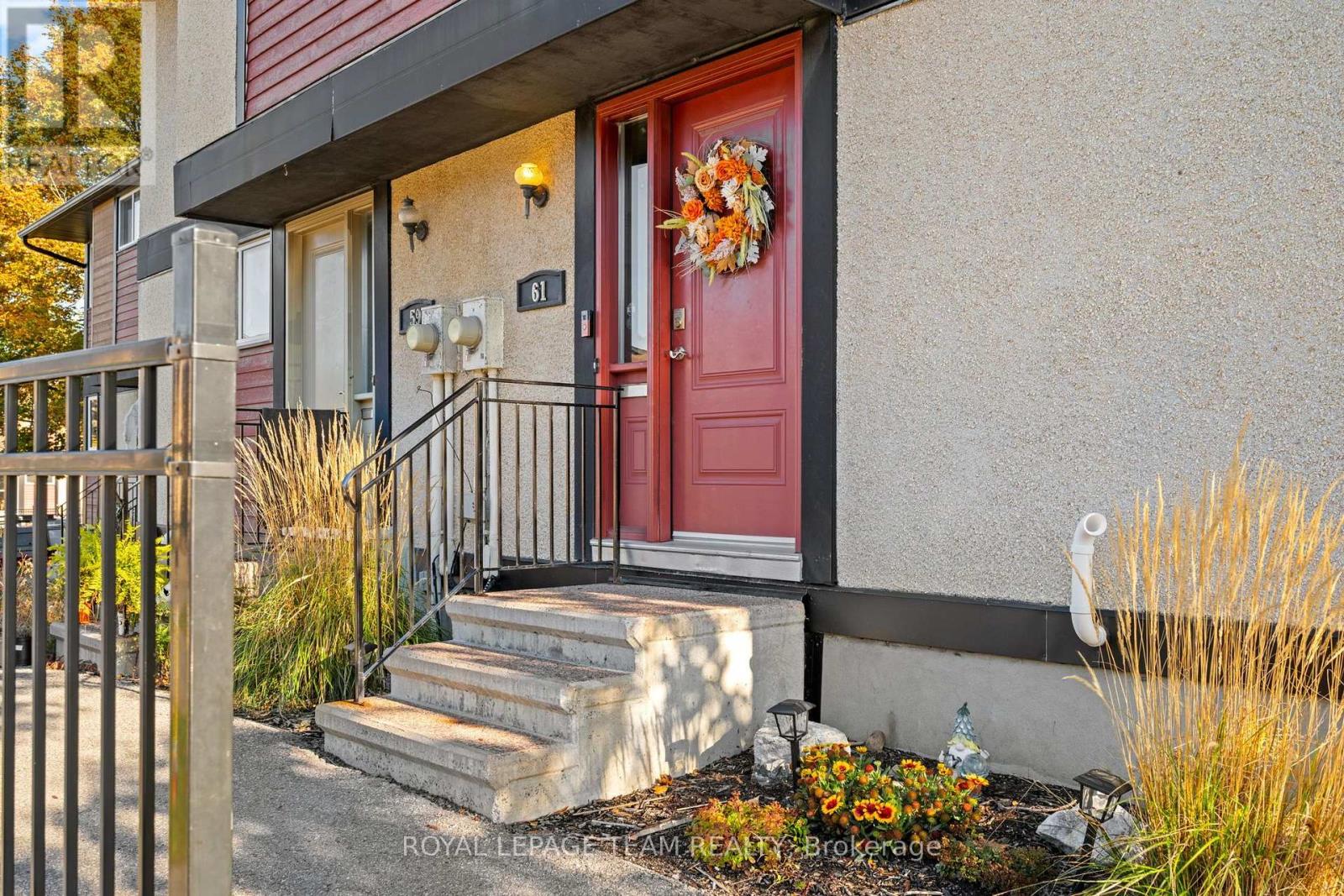 61 Mcclintock Way — photo 23