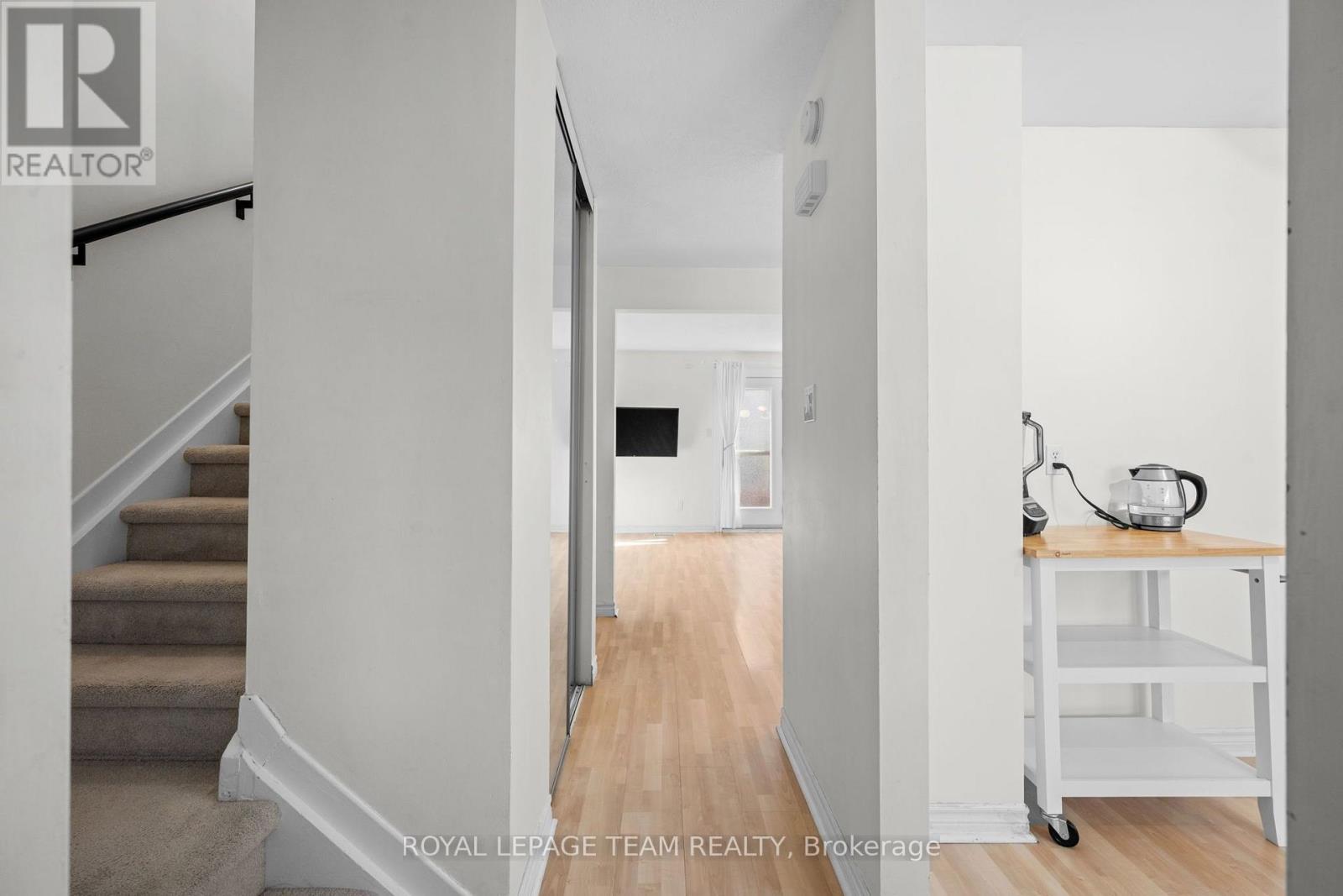 61 Mcclintock Way — photo 25