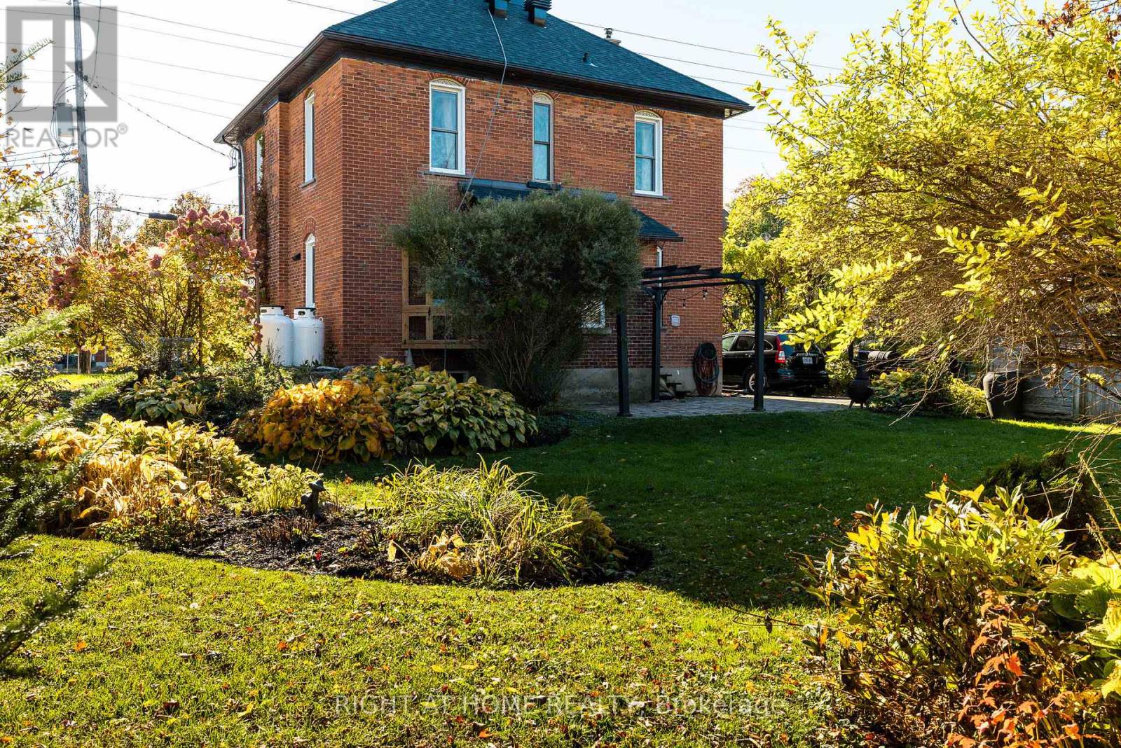 3091 Kinburn Side Road — photo 36