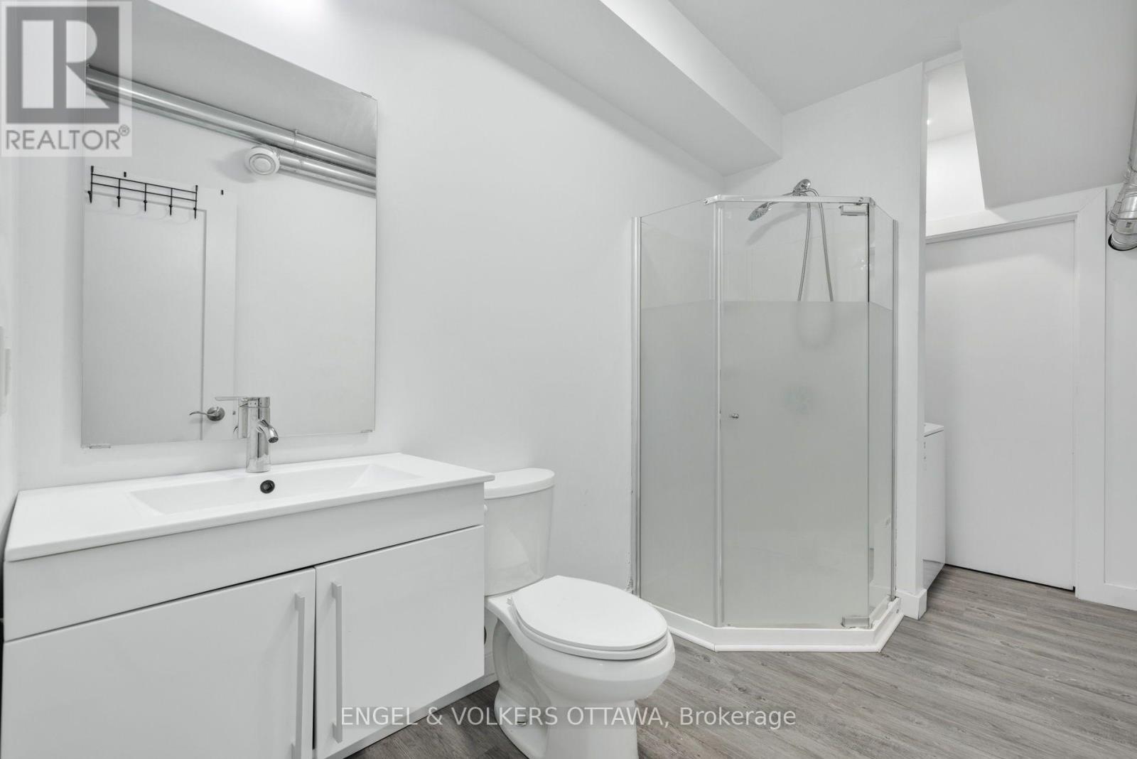 151 Longpre North — photo 10