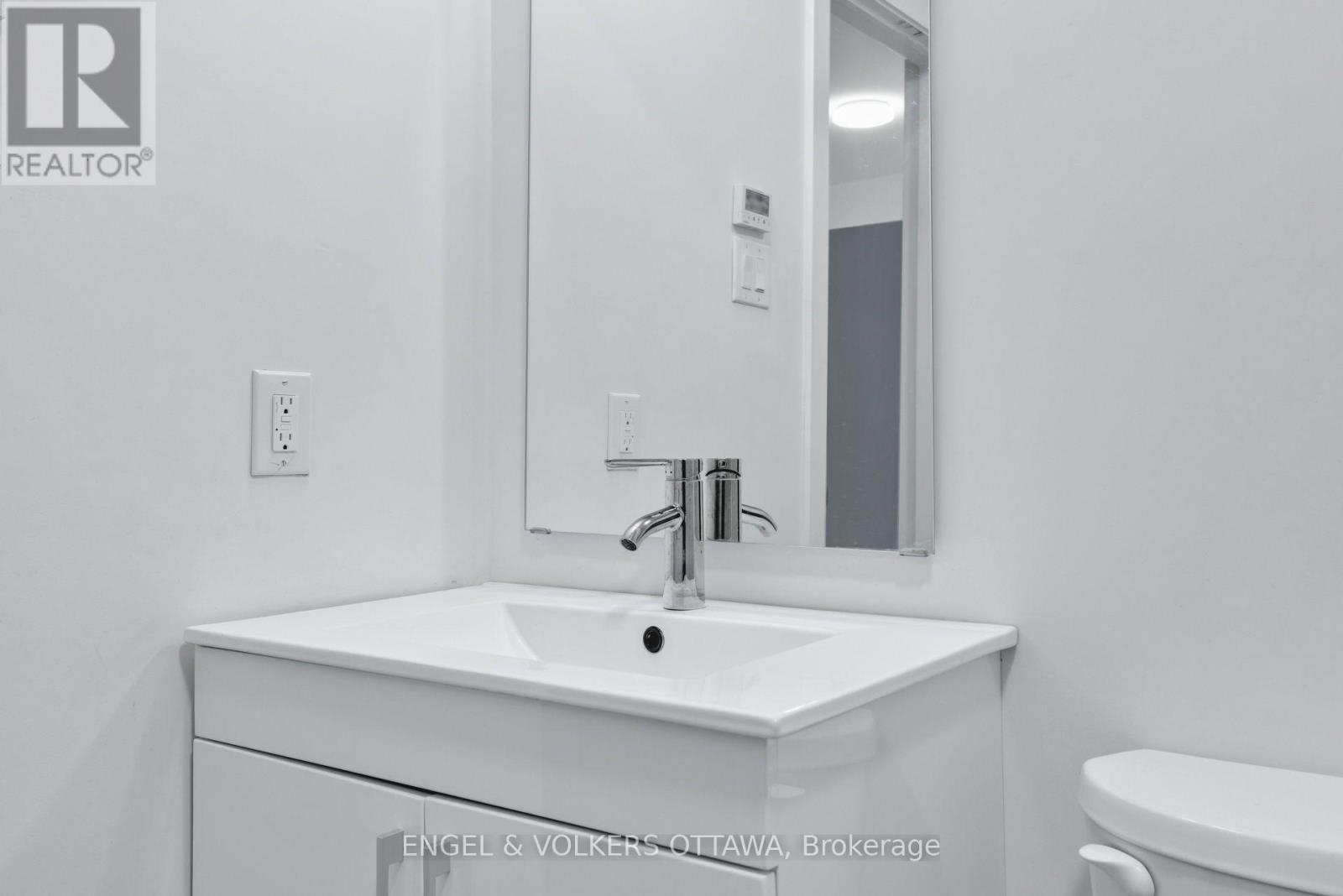 151 Longpre North — photo 11
