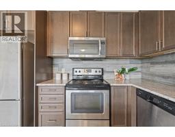 Kitchen - 100 Links Crescent, Woodstock, ON N4T0K7 Photo 9