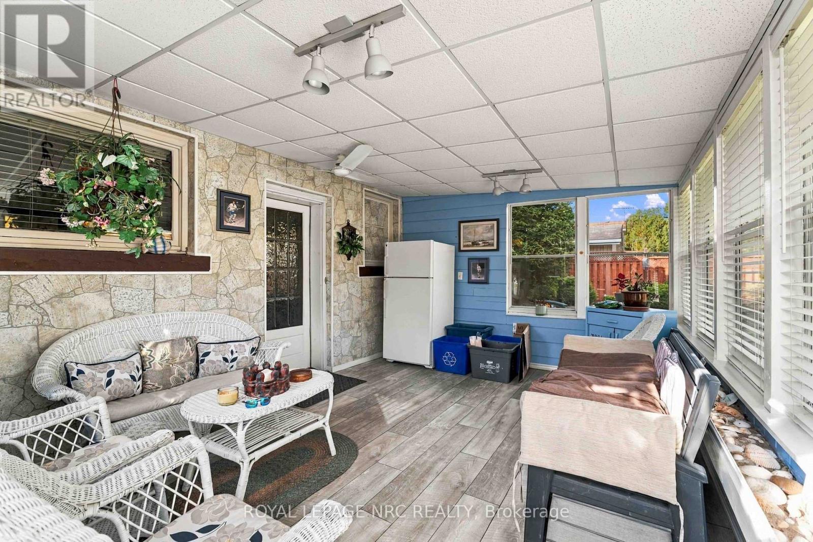 6963 MCGILL STREET - 29