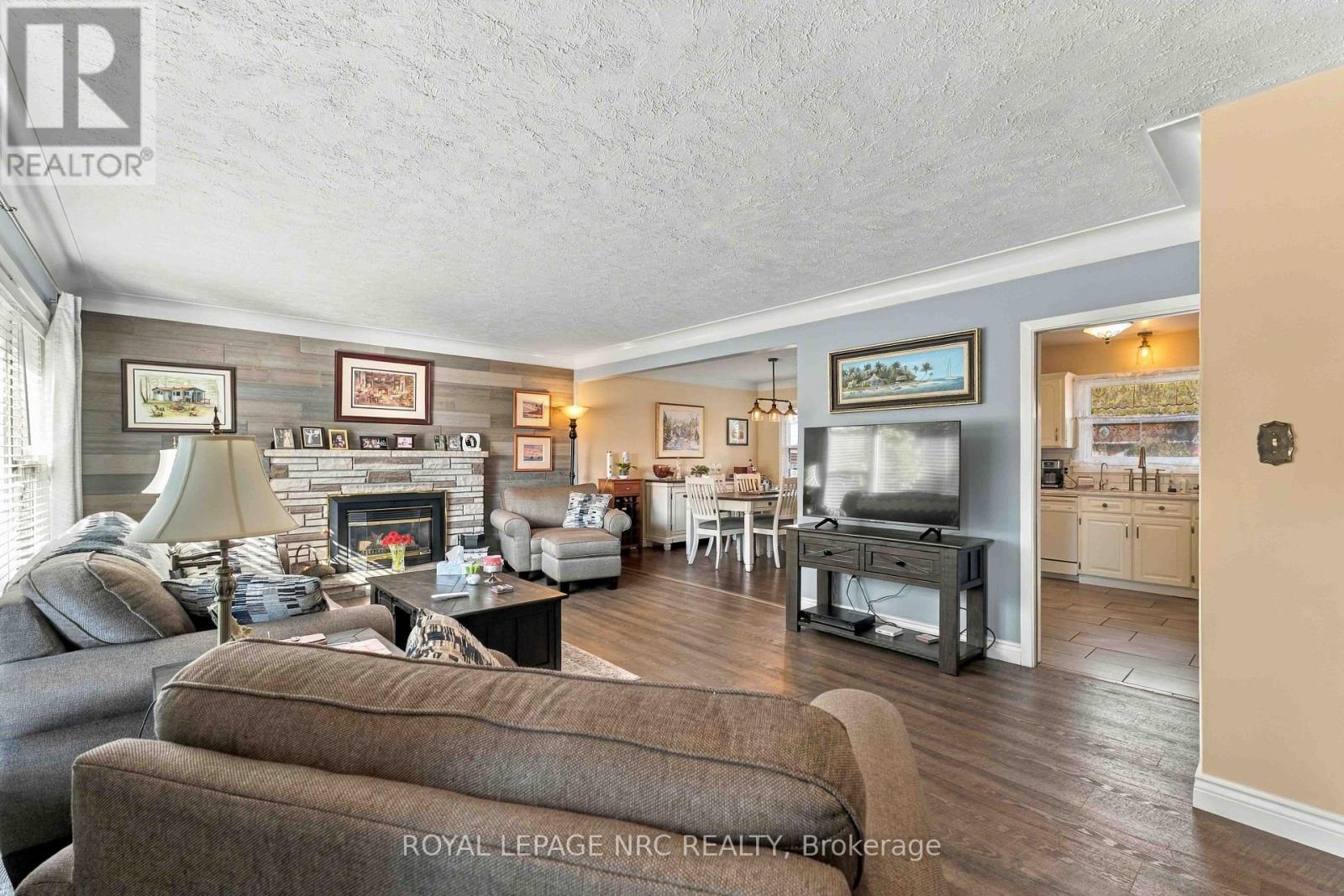 6963 MCGILL STREET - 7