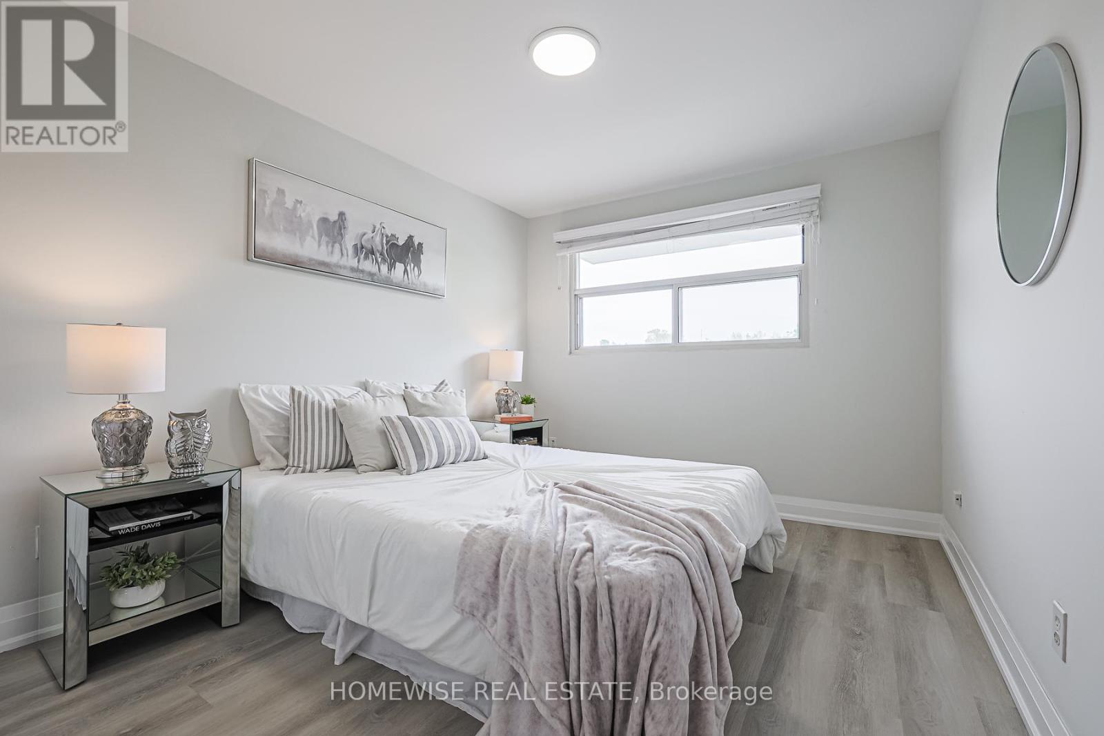 560 Waverly Street North — photo 18