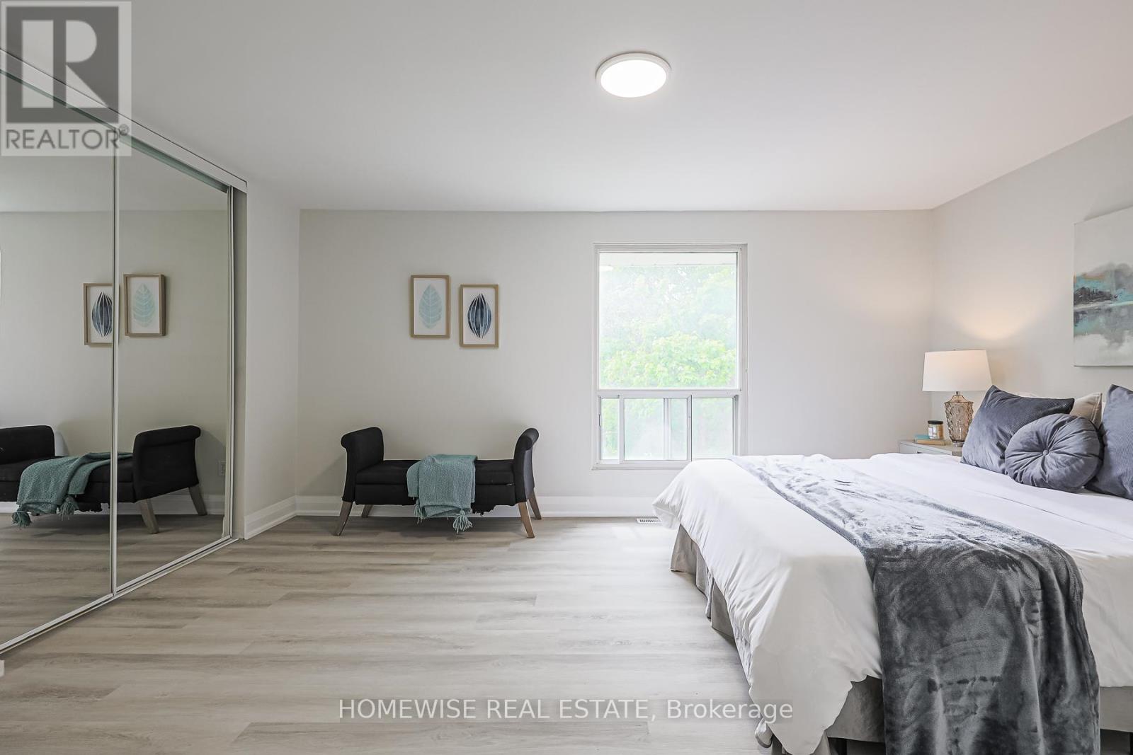 560 Waverly Street North — photo 15