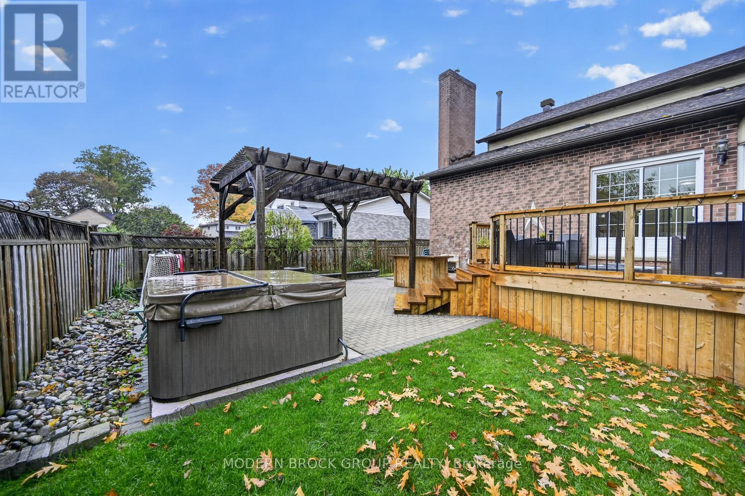 23 Cambridge Crescent — photo 44