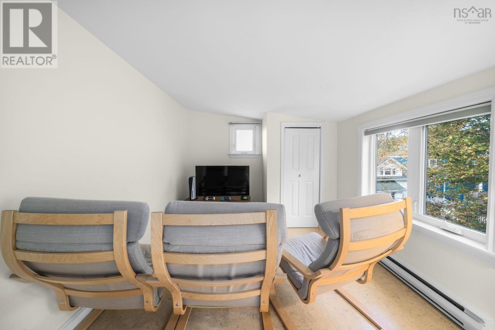 6869 Quinpool Road - 33