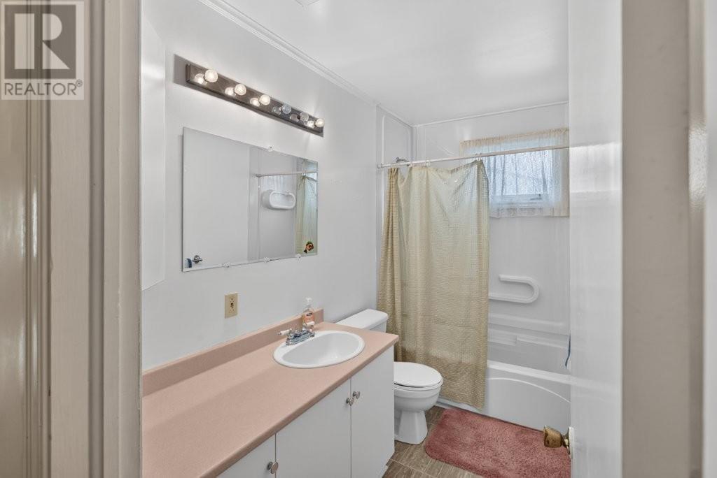 79 Fox Avenue - 13