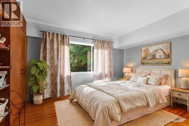 Photo of 410 HADDEN DRIVE 15