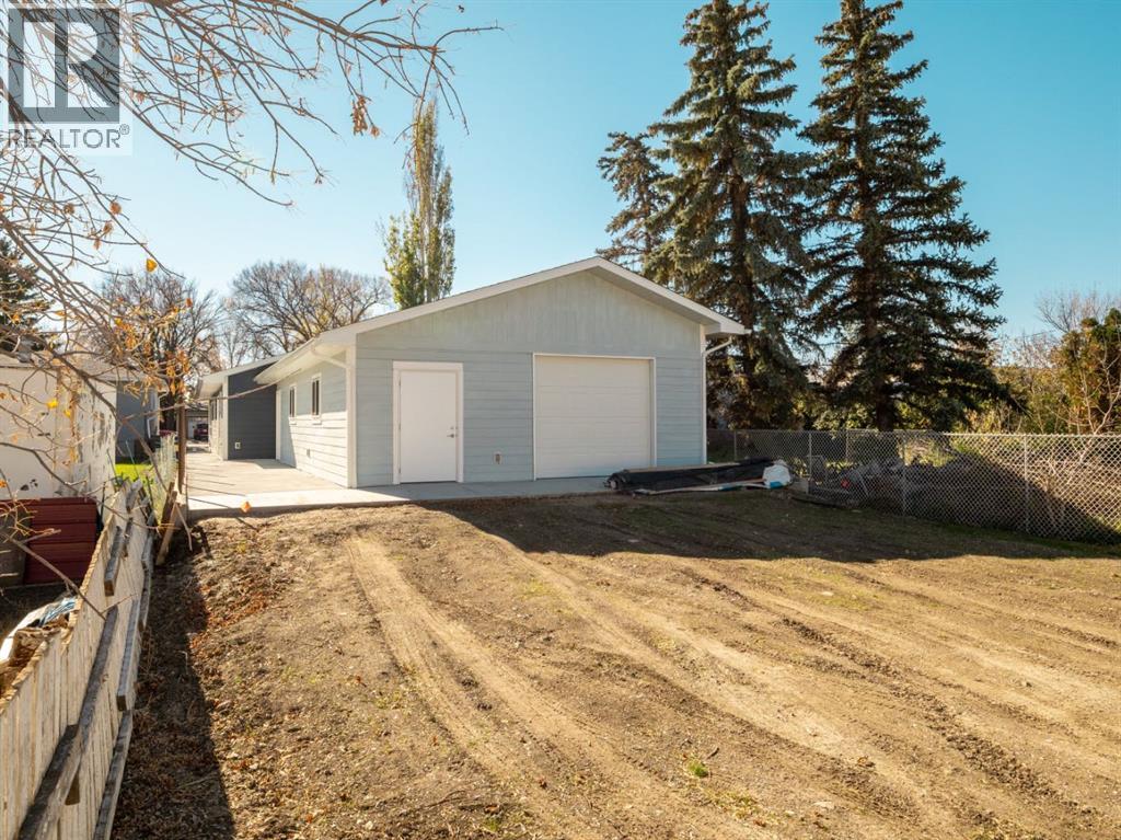 2220 23 Avenue - 47