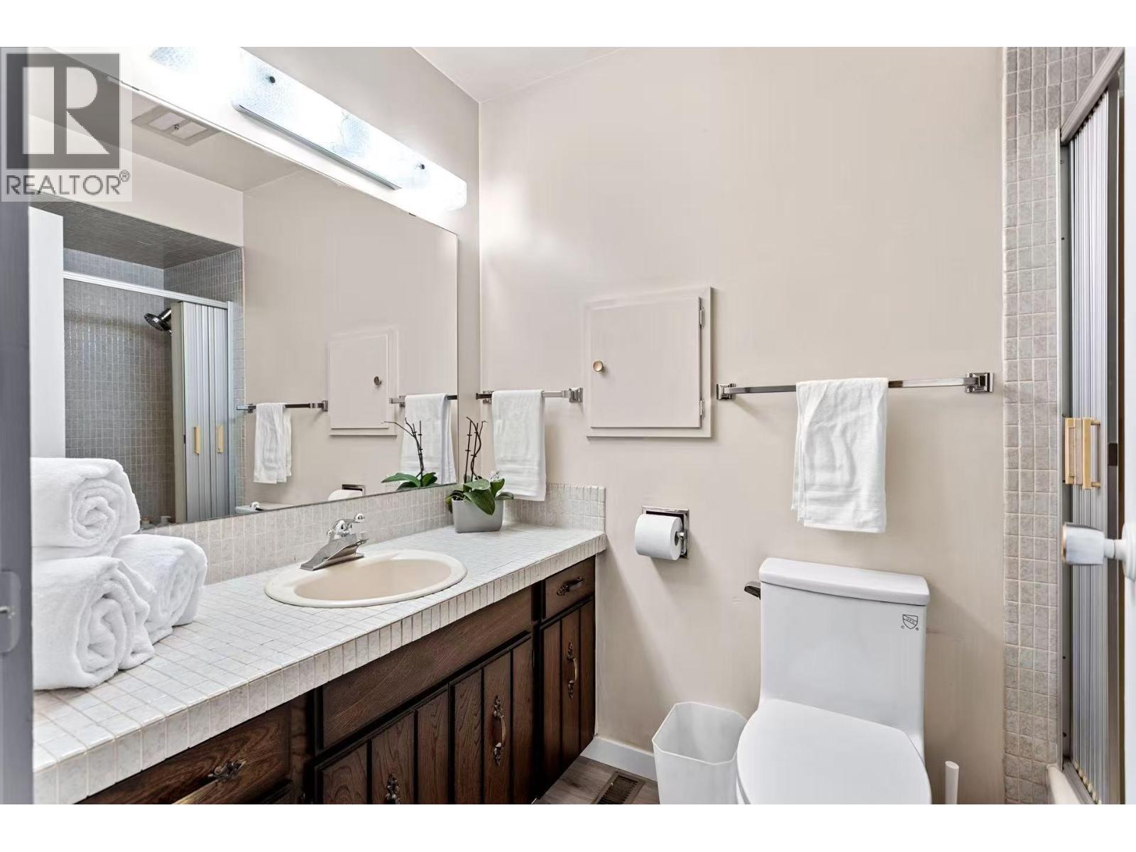 Photo of 1052 W 53RD AVENUE 22