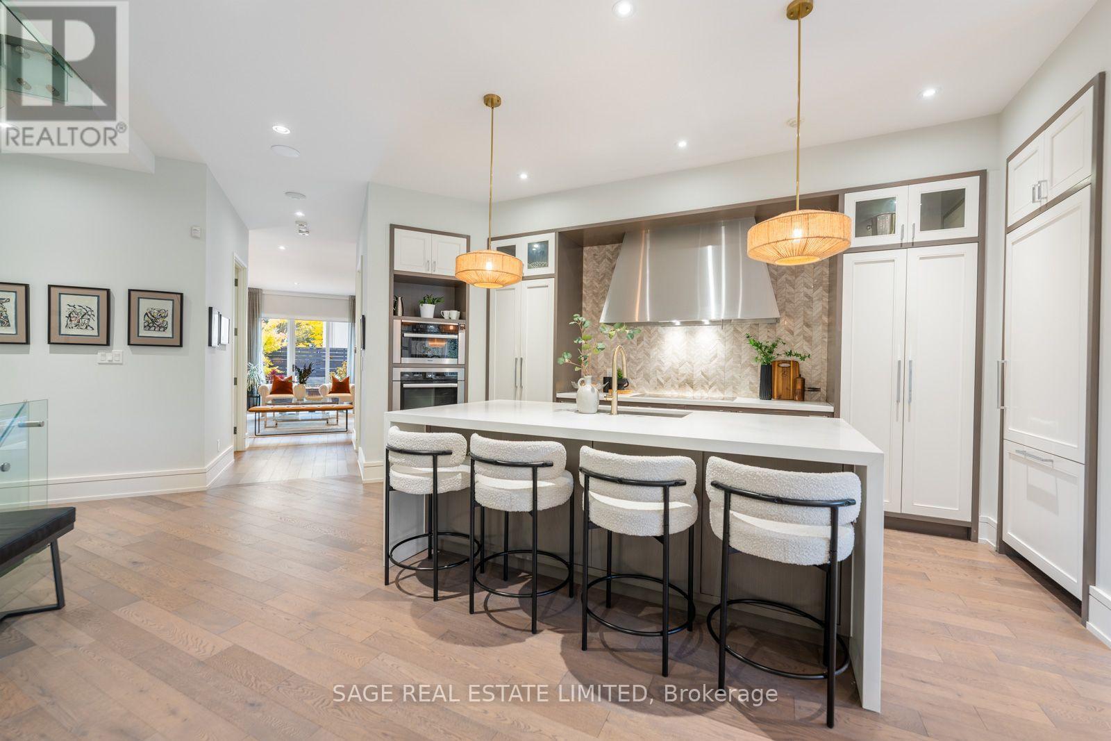 5 Thurloe Avenue, Toronto, ON photo 10