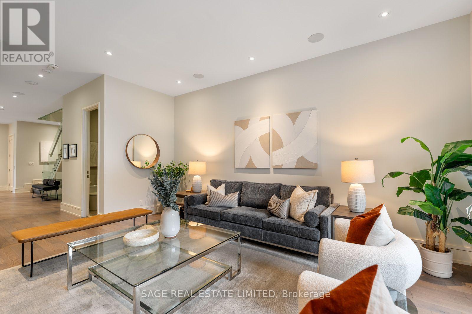 5 Thurloe Avenue, Toronto, ON photo 17