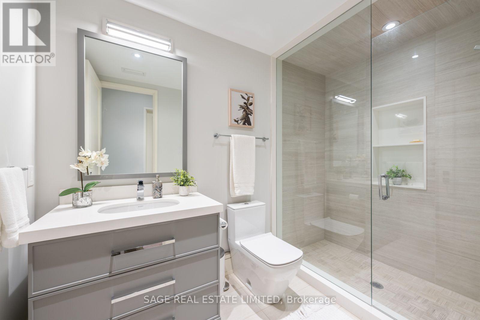 5 Thurloe Avenue, Toronto, ON photo 22