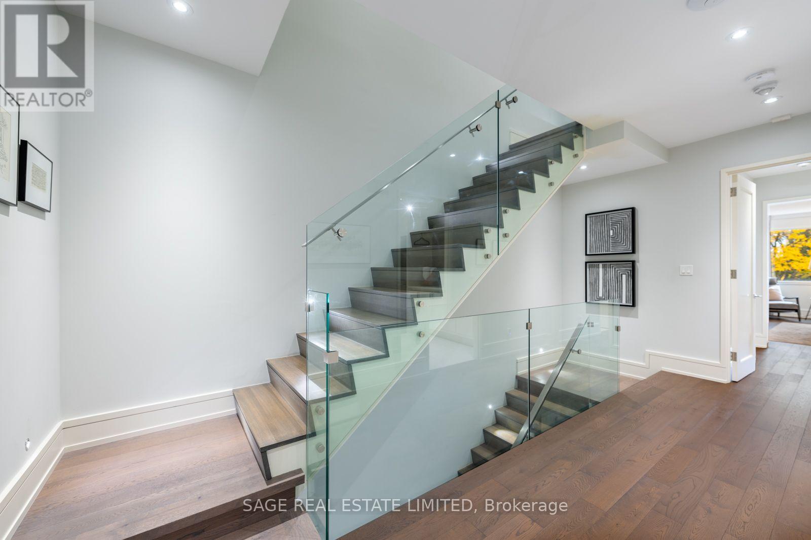 5 Thurloe Avenue, Toronto, ON photo 27