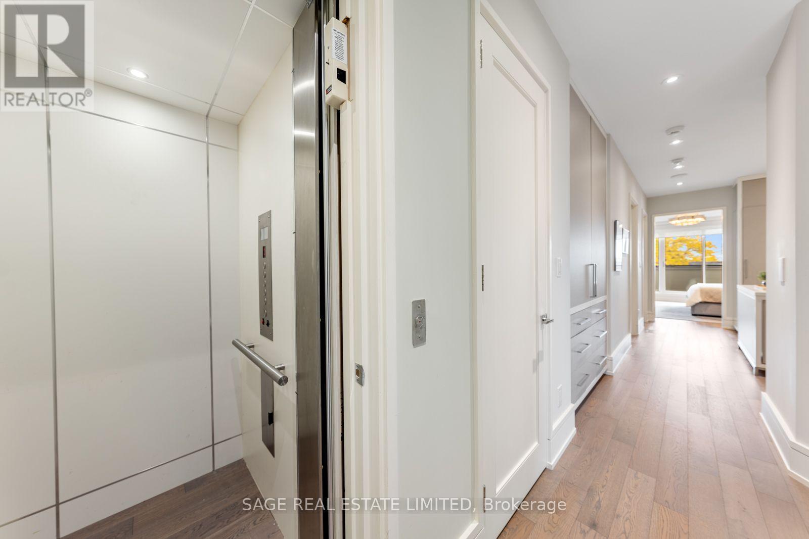 5 Thurloe Avenue, Toronto, ON photo 32
