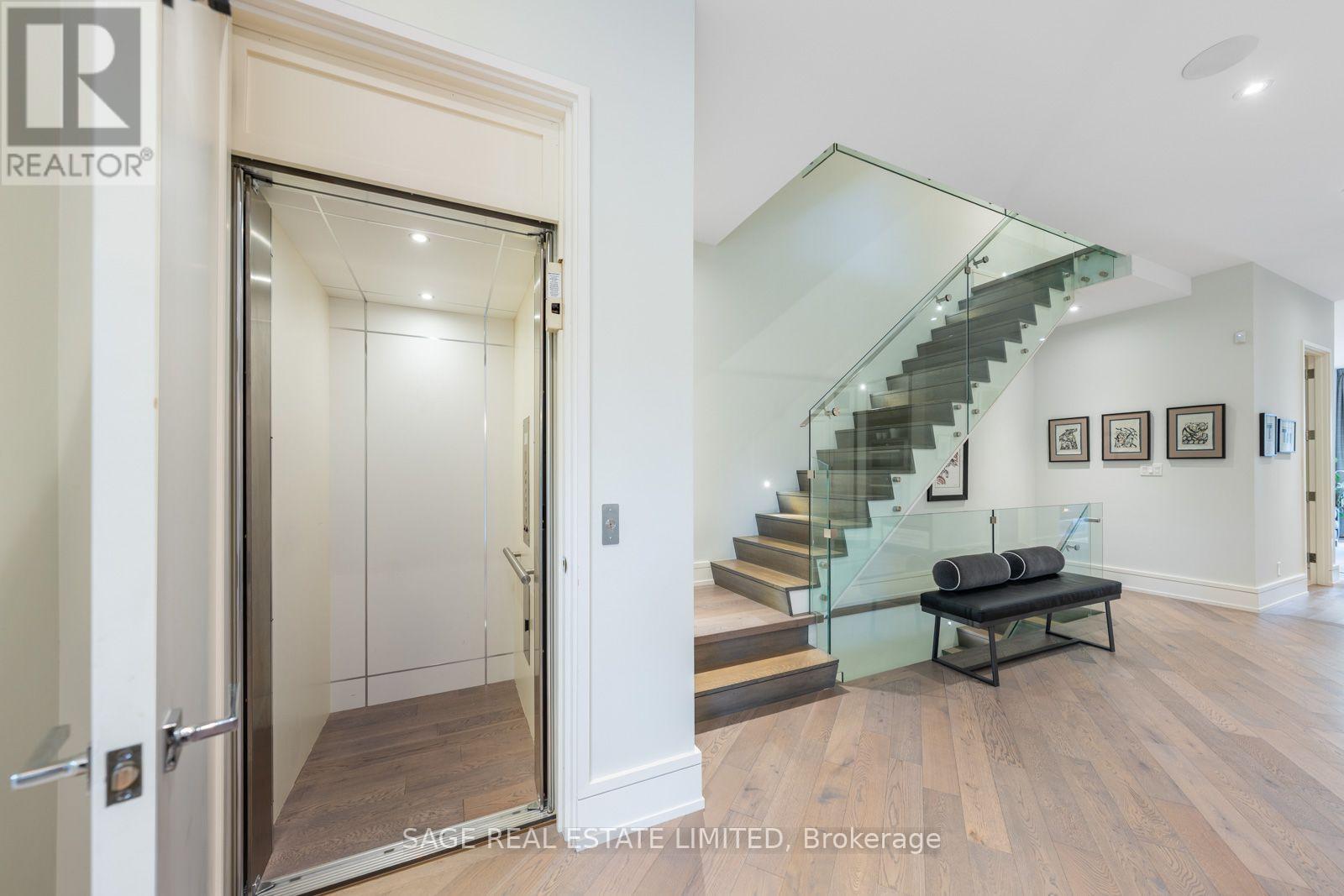 5 Thurloe Avenue, Toronto, ON photo 44