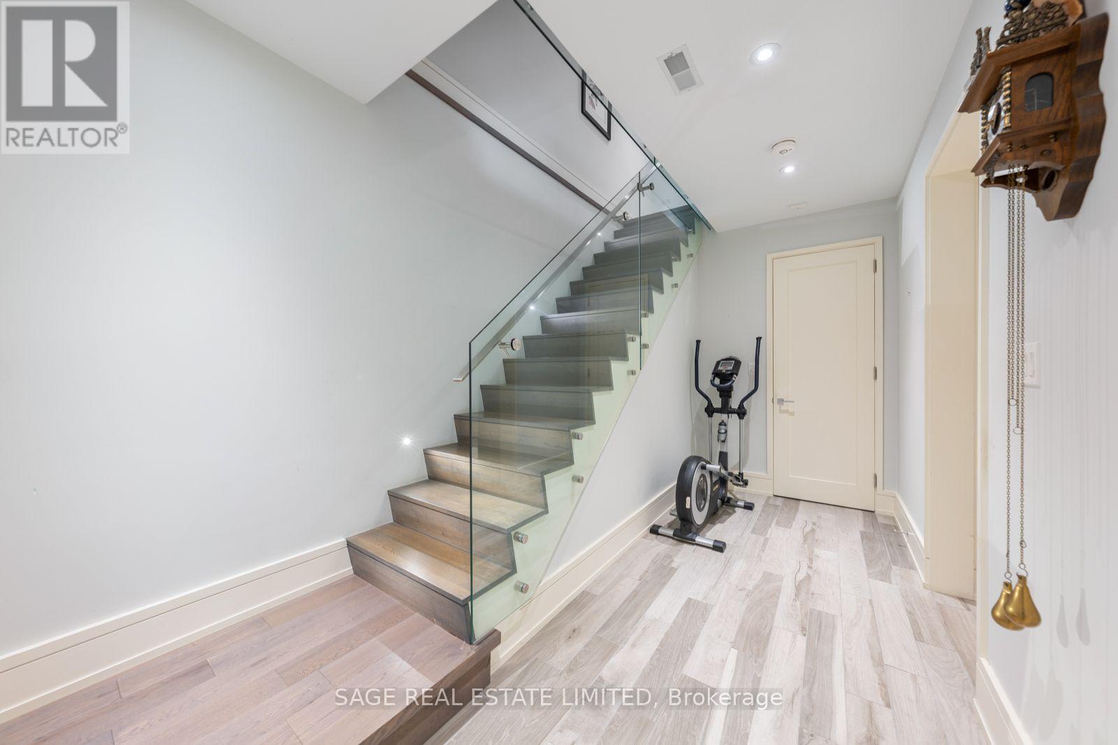 5 Thurloe Avenue, Toronto, ON photo 45
