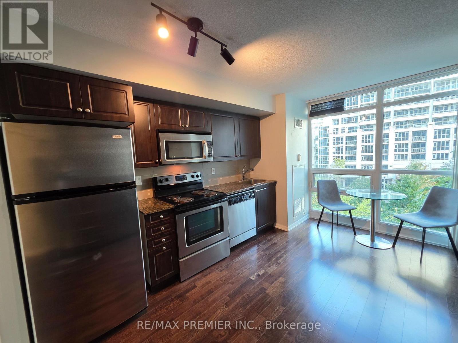 209 Fort York Boulevard — photo 4