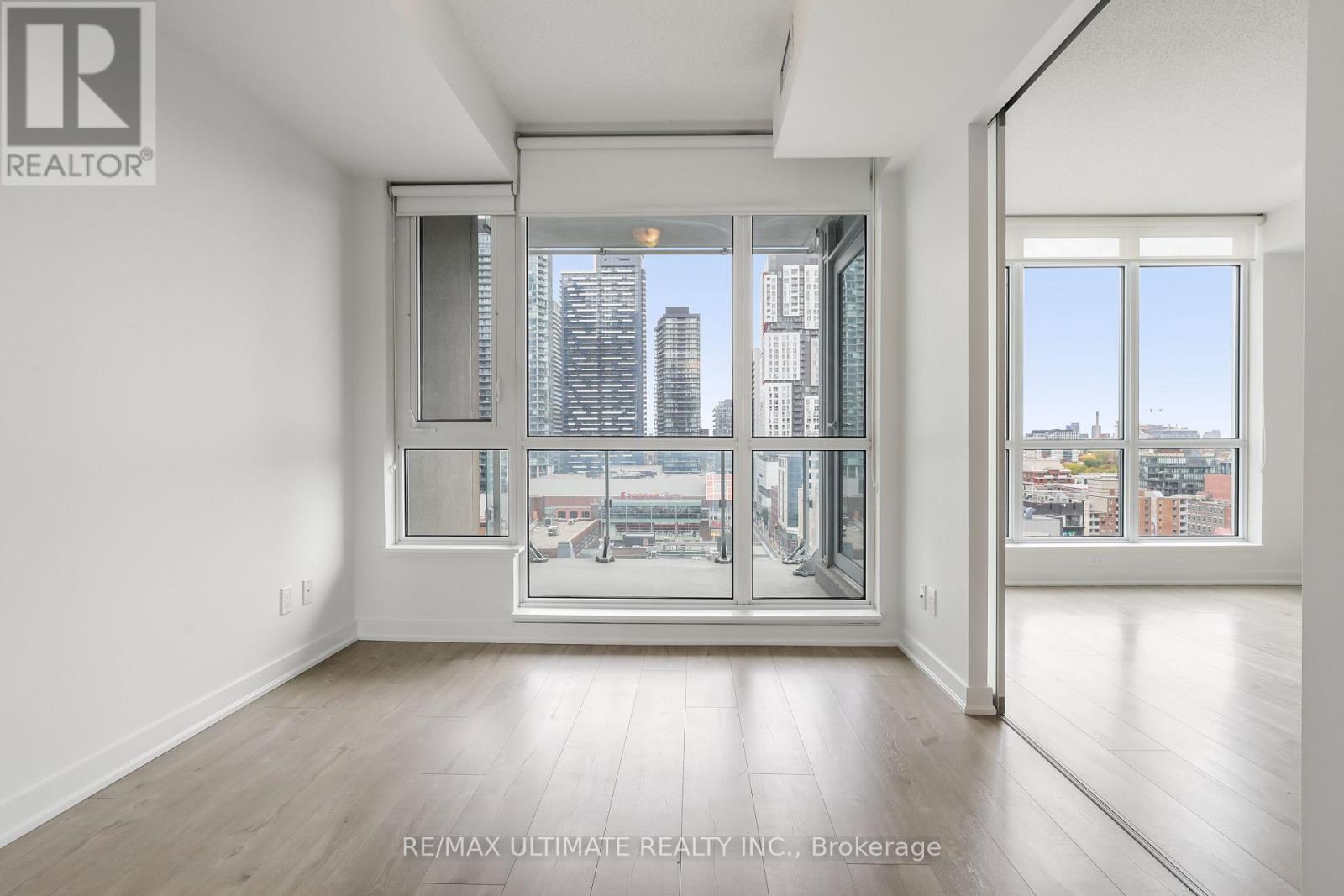 199 Richmond Street West — photo 10
