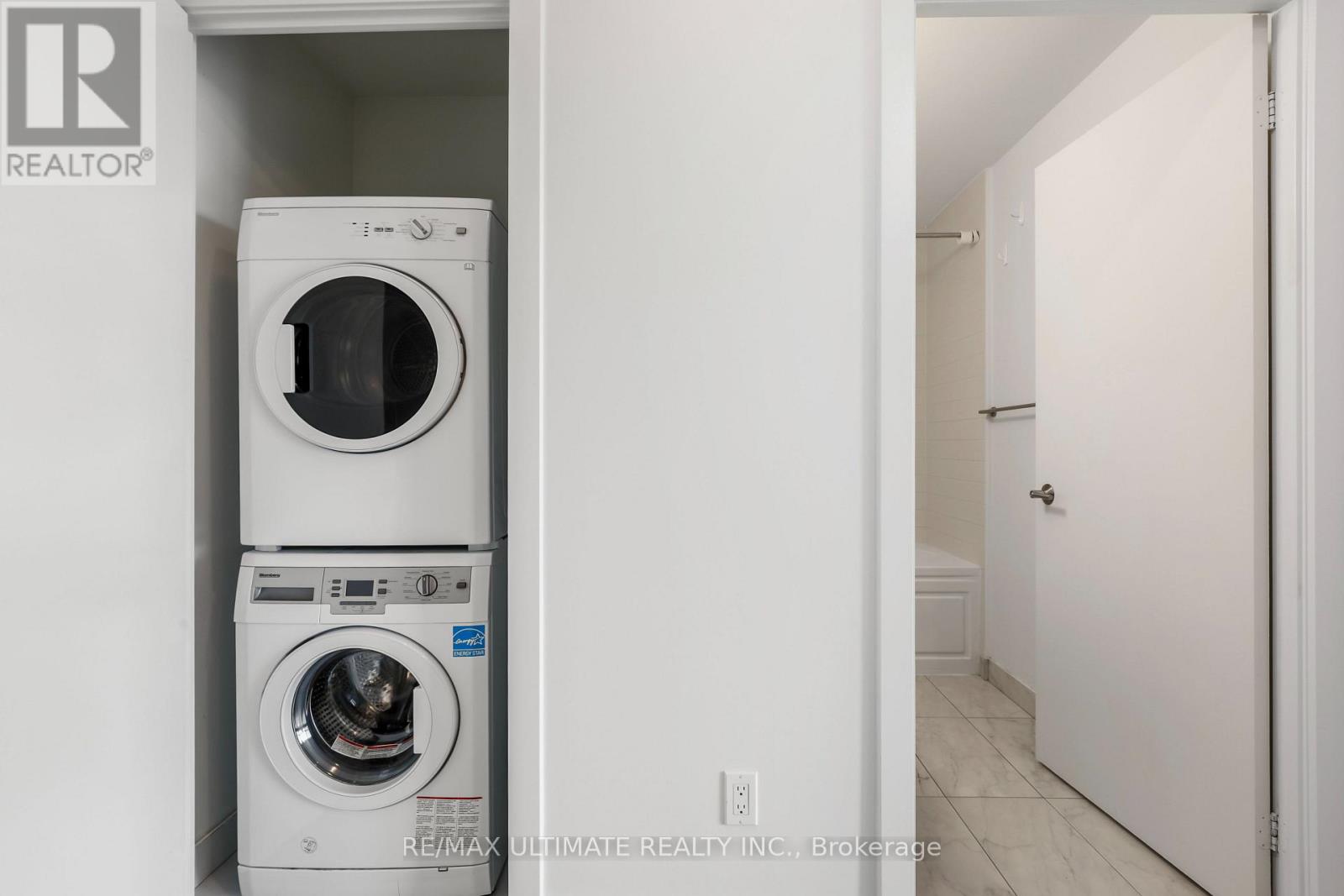 199 Richmond Street West — photo 14