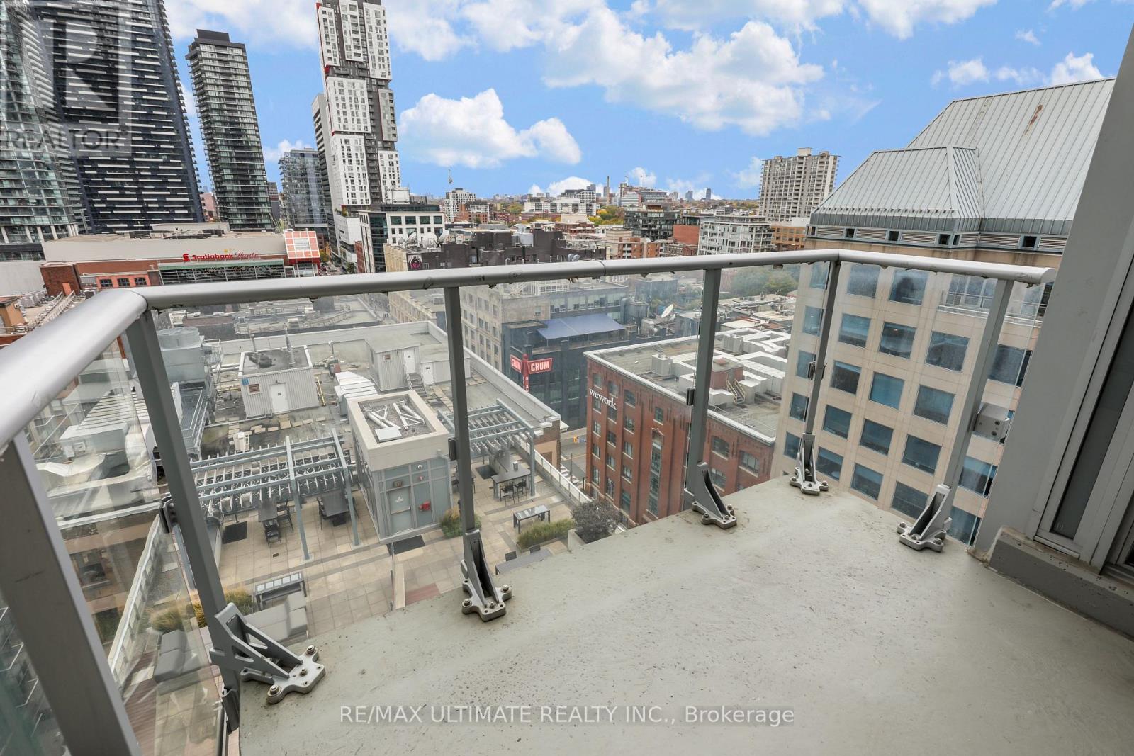 199 Richmond Street West — photo 16