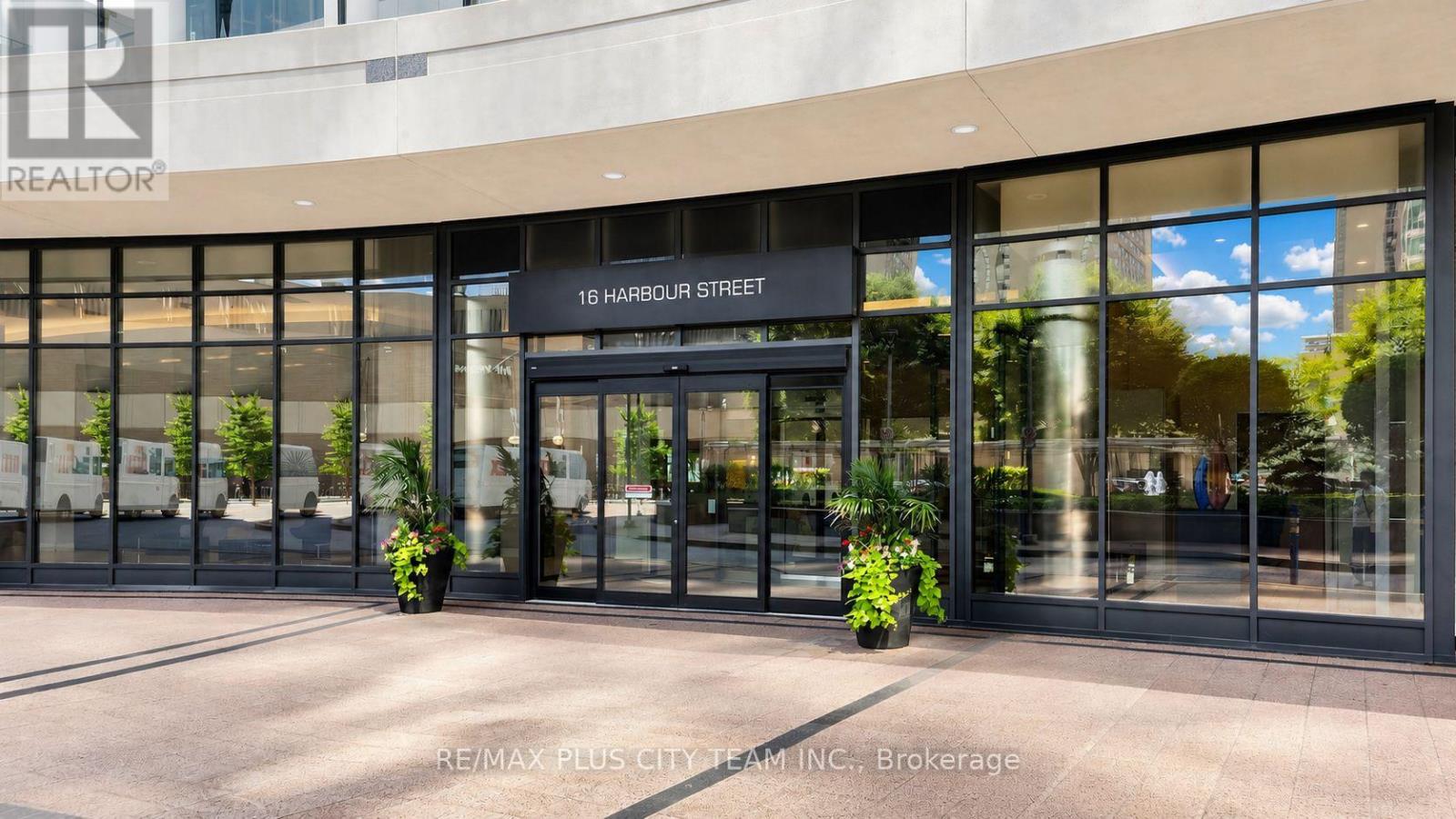 4302- 16 Harbour Street, Toronto, ON photo 2