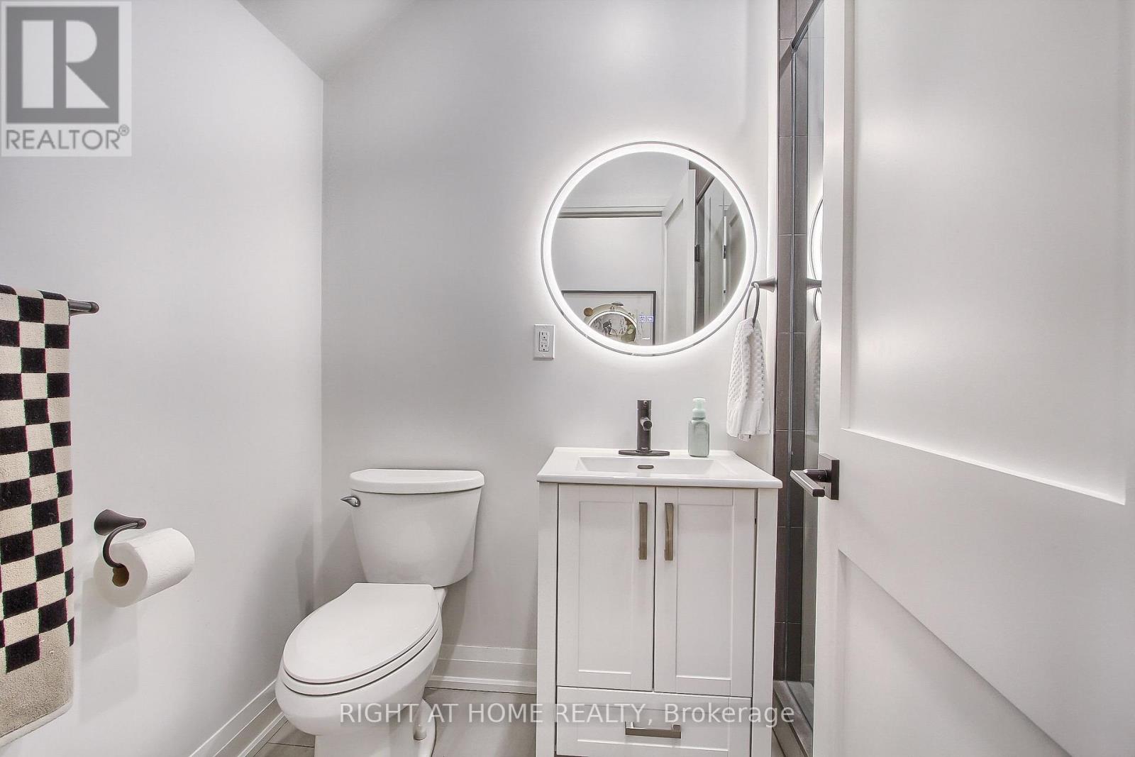 1201 Dovercourt Road — photo 18