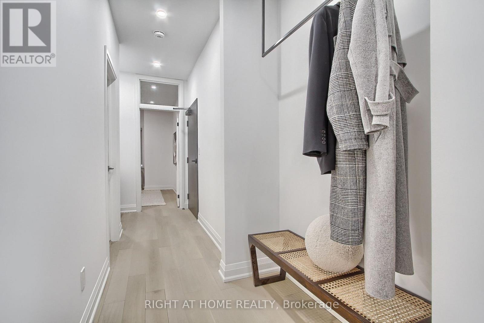 1201 Dovercourt Road — photo 8