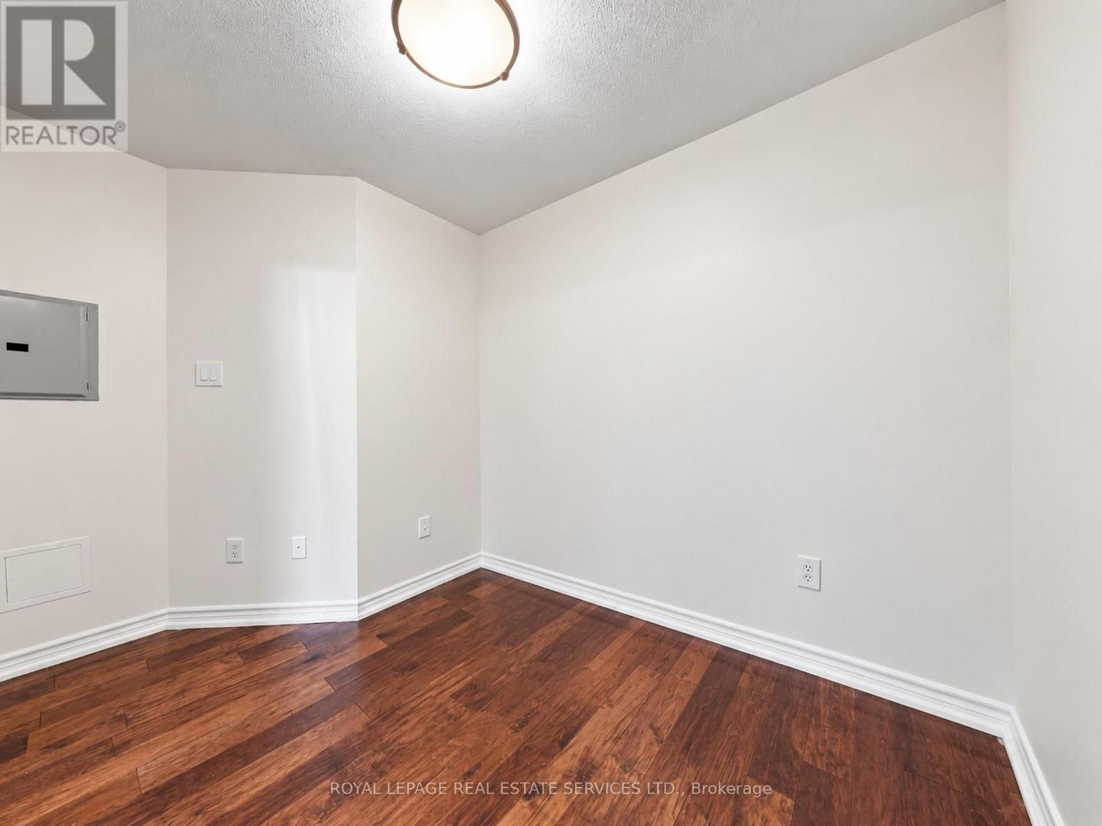 401- 300 Balliol Street, Toronto, ON photo 11