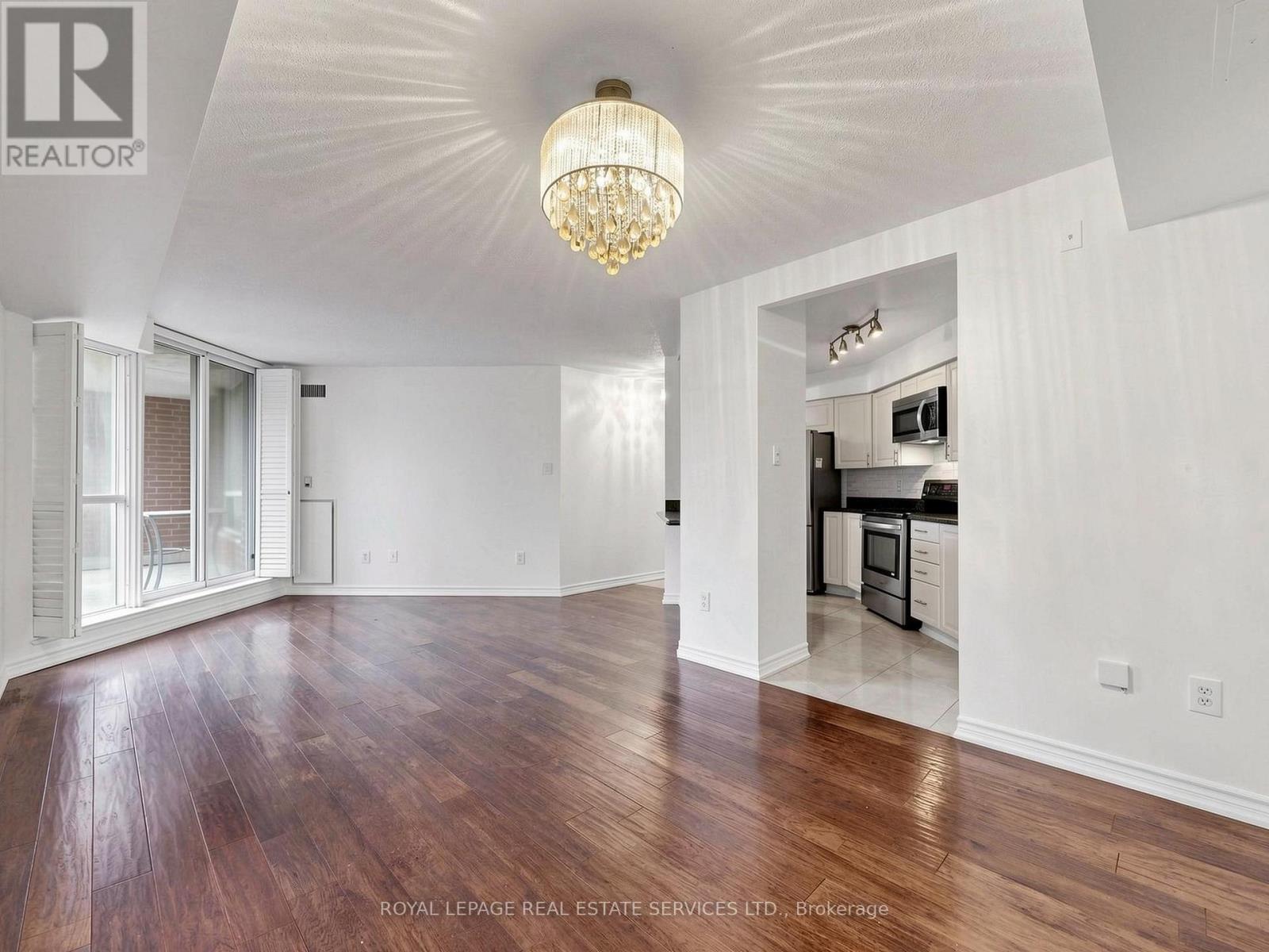 401- 300 Balliol Street, Toronto, ON photo 5
