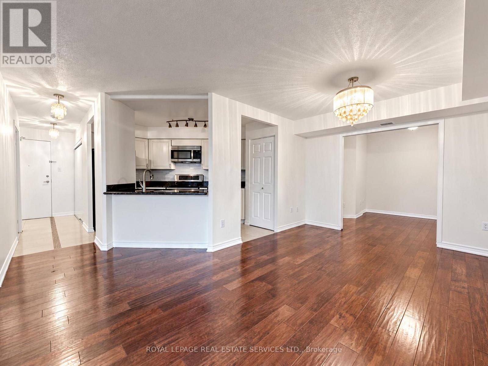 401- 300 Balliol Street, Toronto, ON photo 8